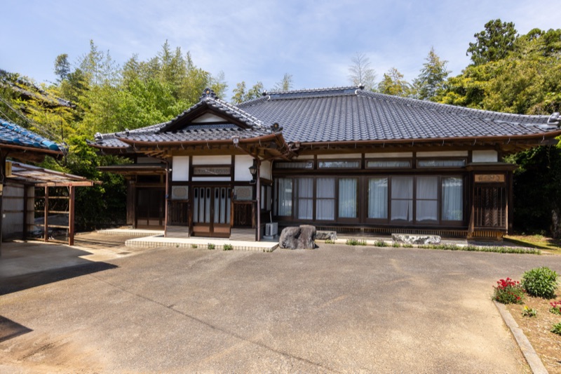 成田 外観